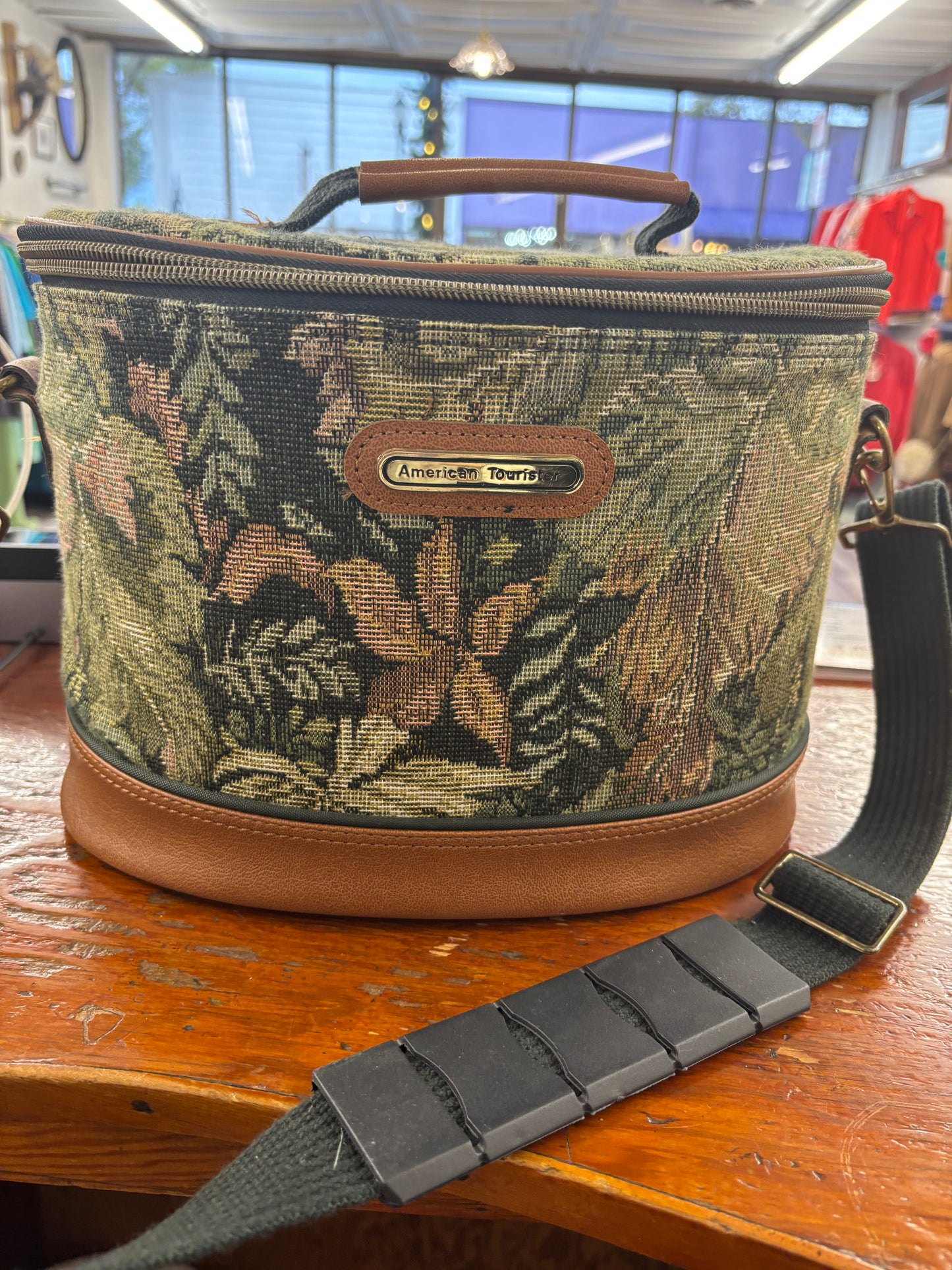 Green Carpet Bag Makeup Travel Case