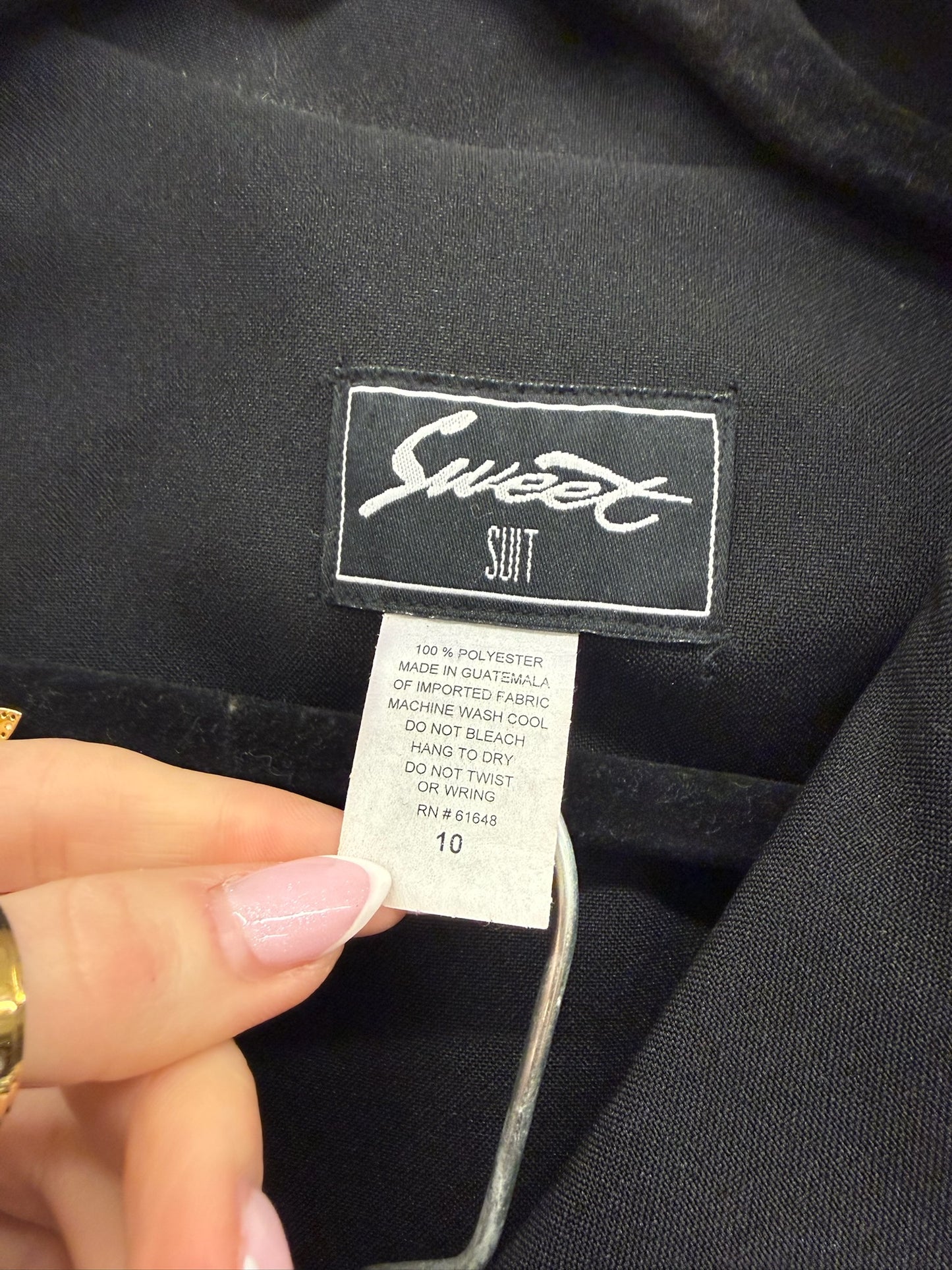 Black Sweet Suit