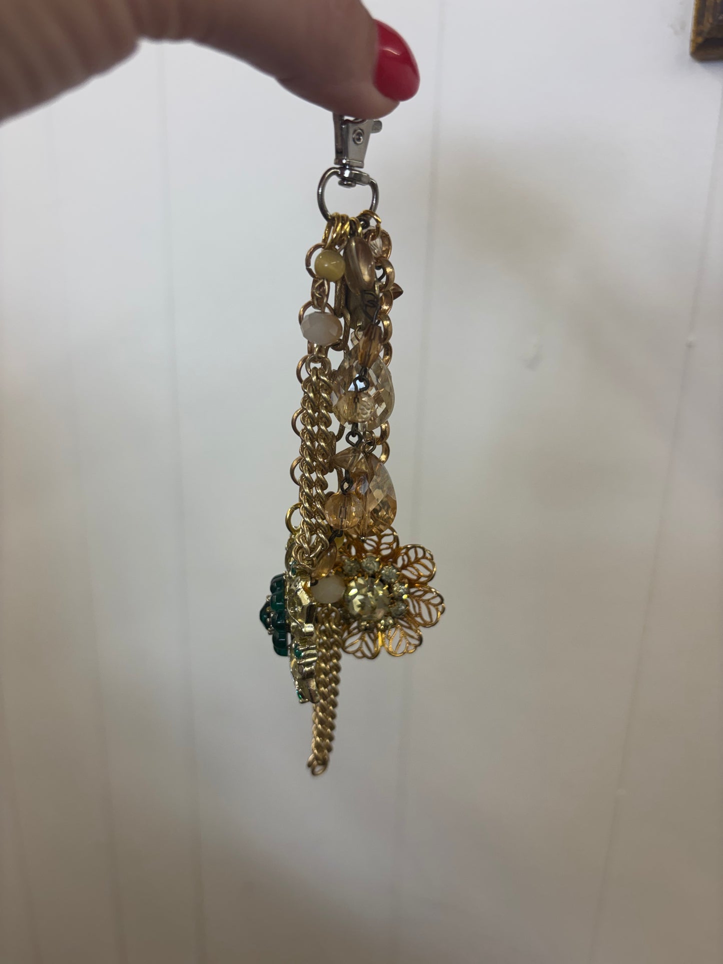 Vintage Jewelry Keychain - Green & Gold