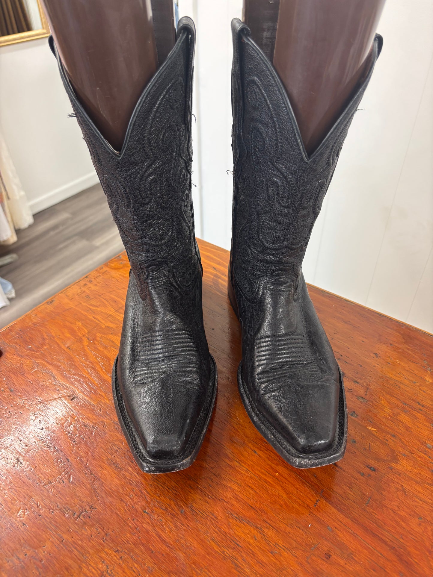 Black Veretta Boots