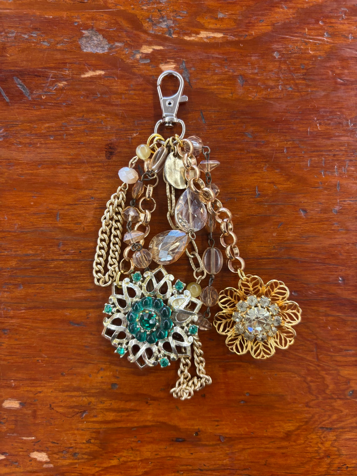 Vintage Jewelry Keychain - Green & Gold