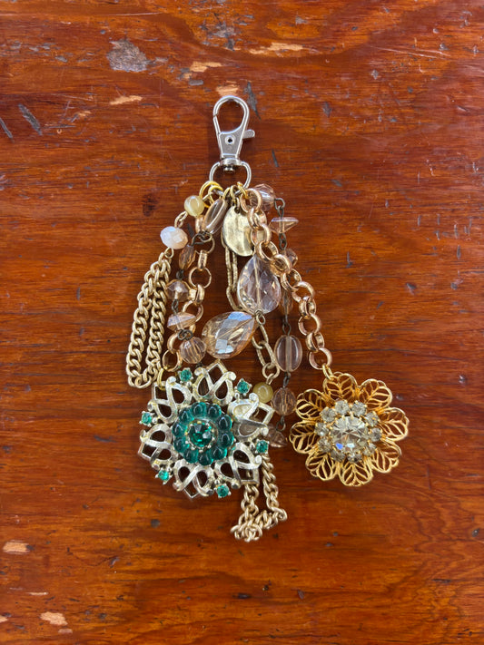 Vintage Jewelry Keychain - Green & Gold