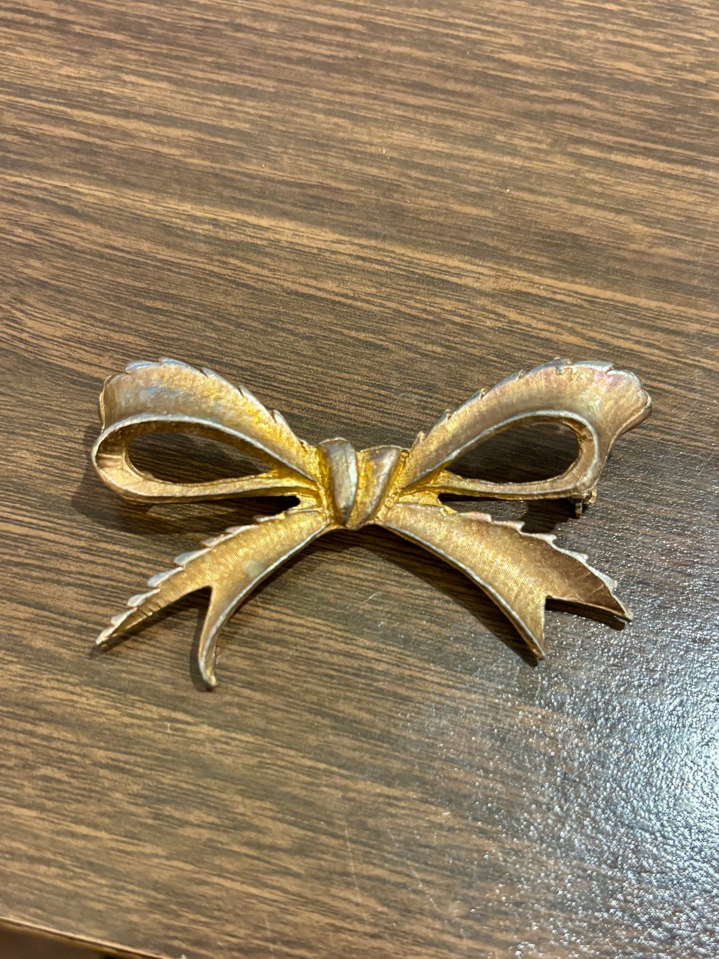 Large Bow Brooch