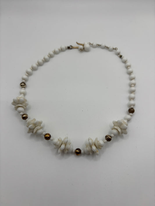 White shell choker necklace
