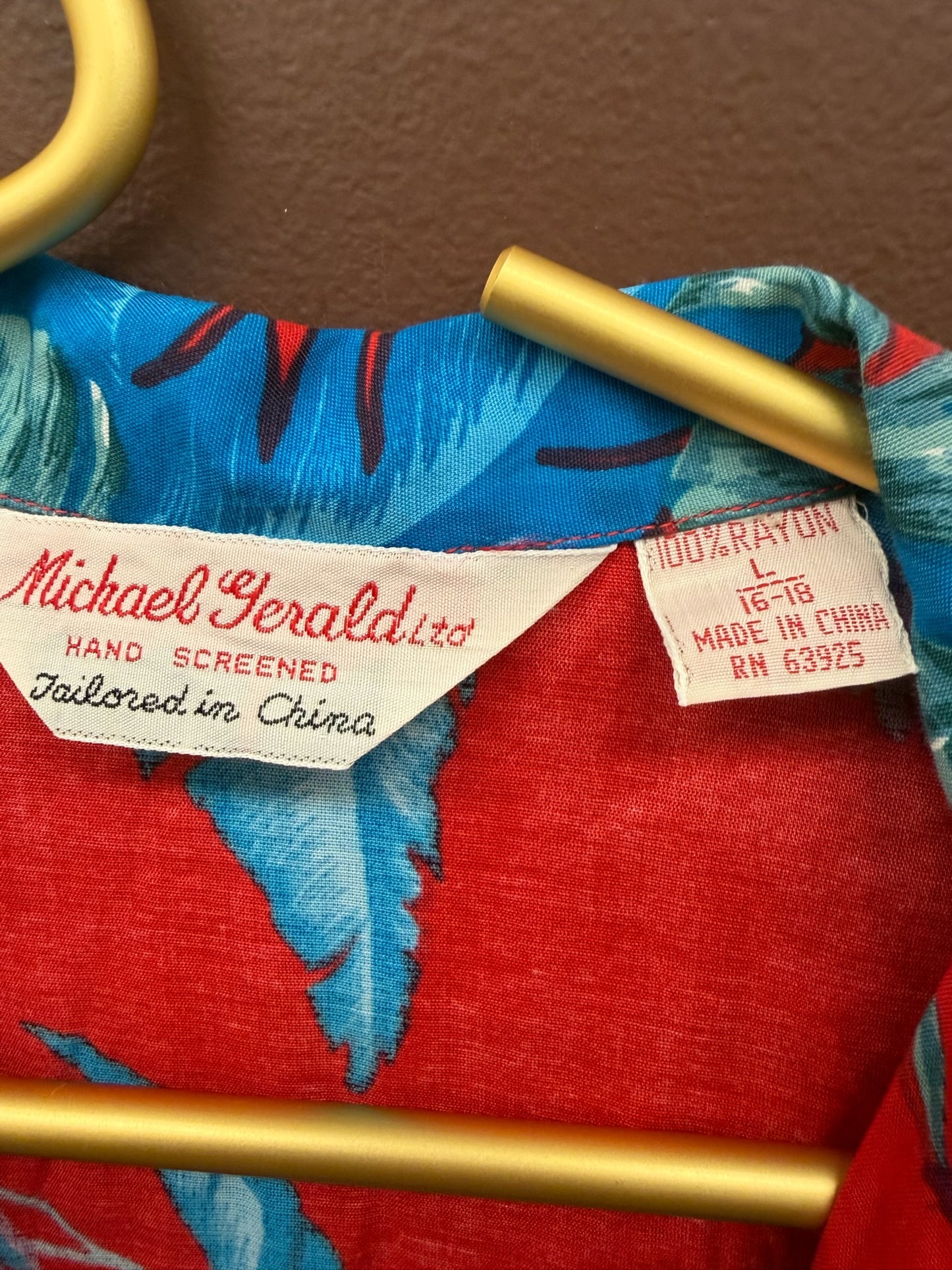 Re Parrot Button Up