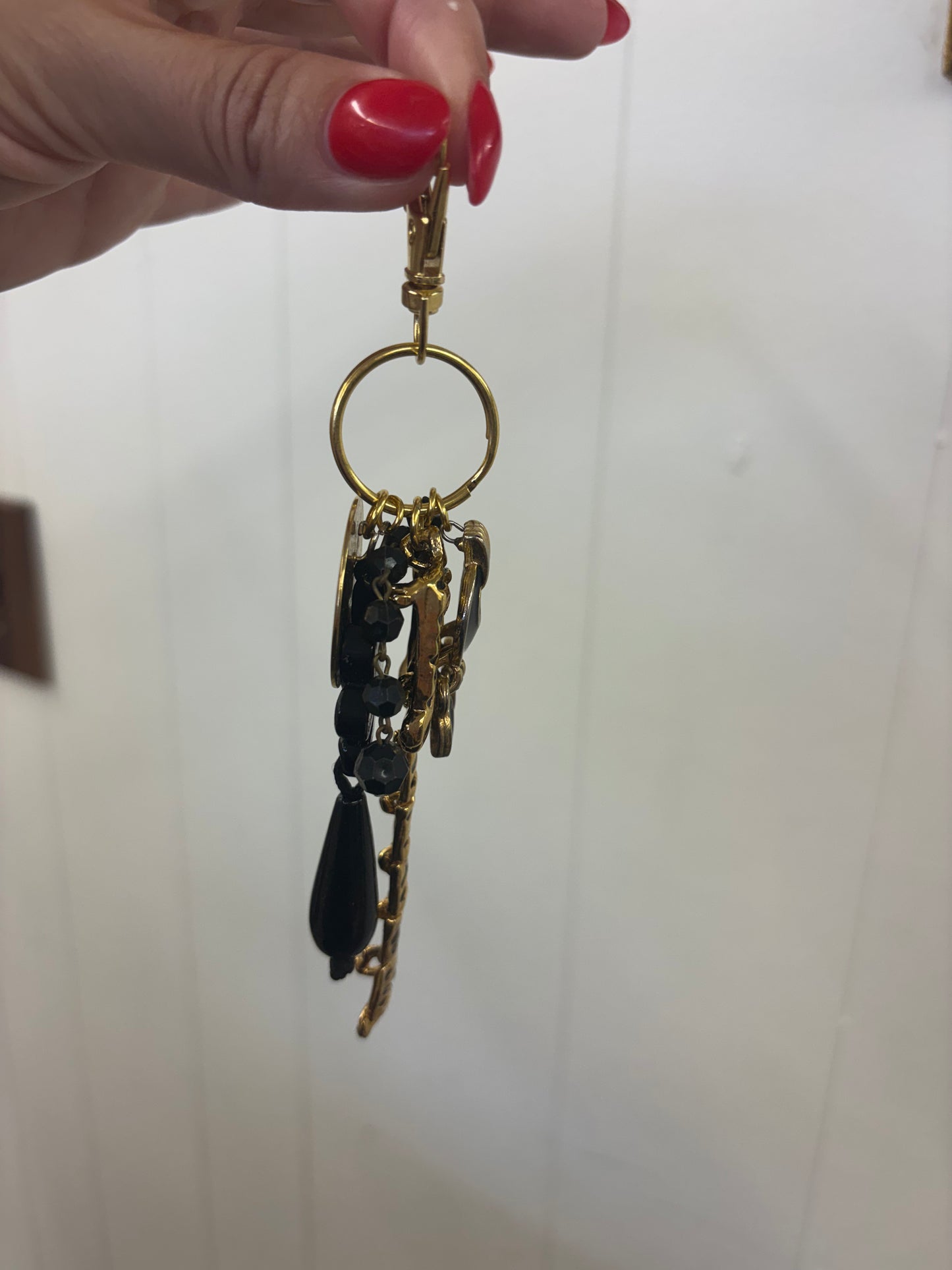 Vintage Jewelry Keychain - Black & Gold
